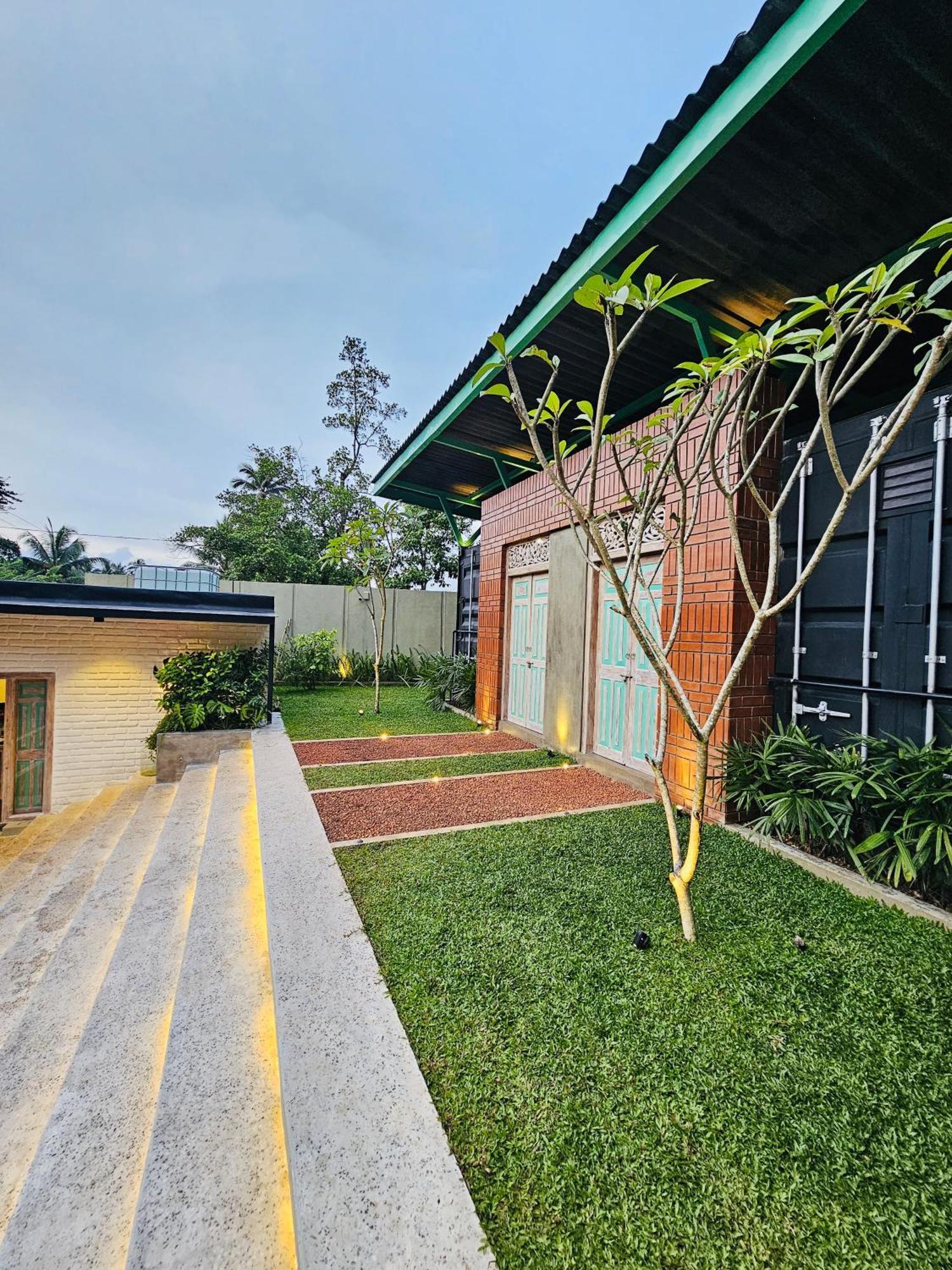 Container Villa Luxury Collection Weliweriya Экстерьер фото